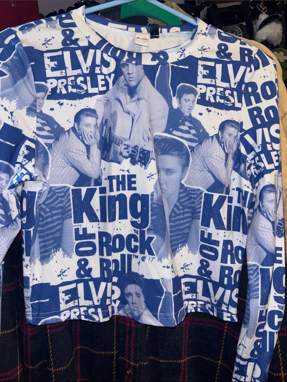 ELVIS PRESLEY BLUE AND WHITE GRAPHIC TOP LONG SLEEVE CROPPED SIZE LARGE